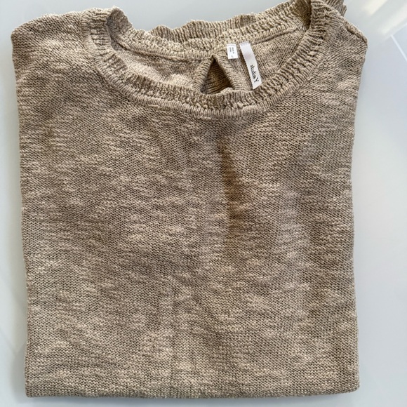 Studio Y Sweaters - Studio Y gold Knit Women's Sweater